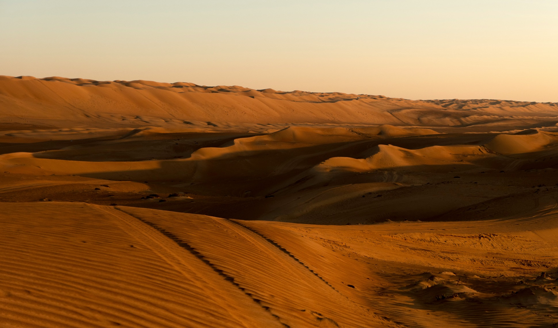 Wahiba Sands | Arisa S. on Unsplash | Viaggigiovani.it