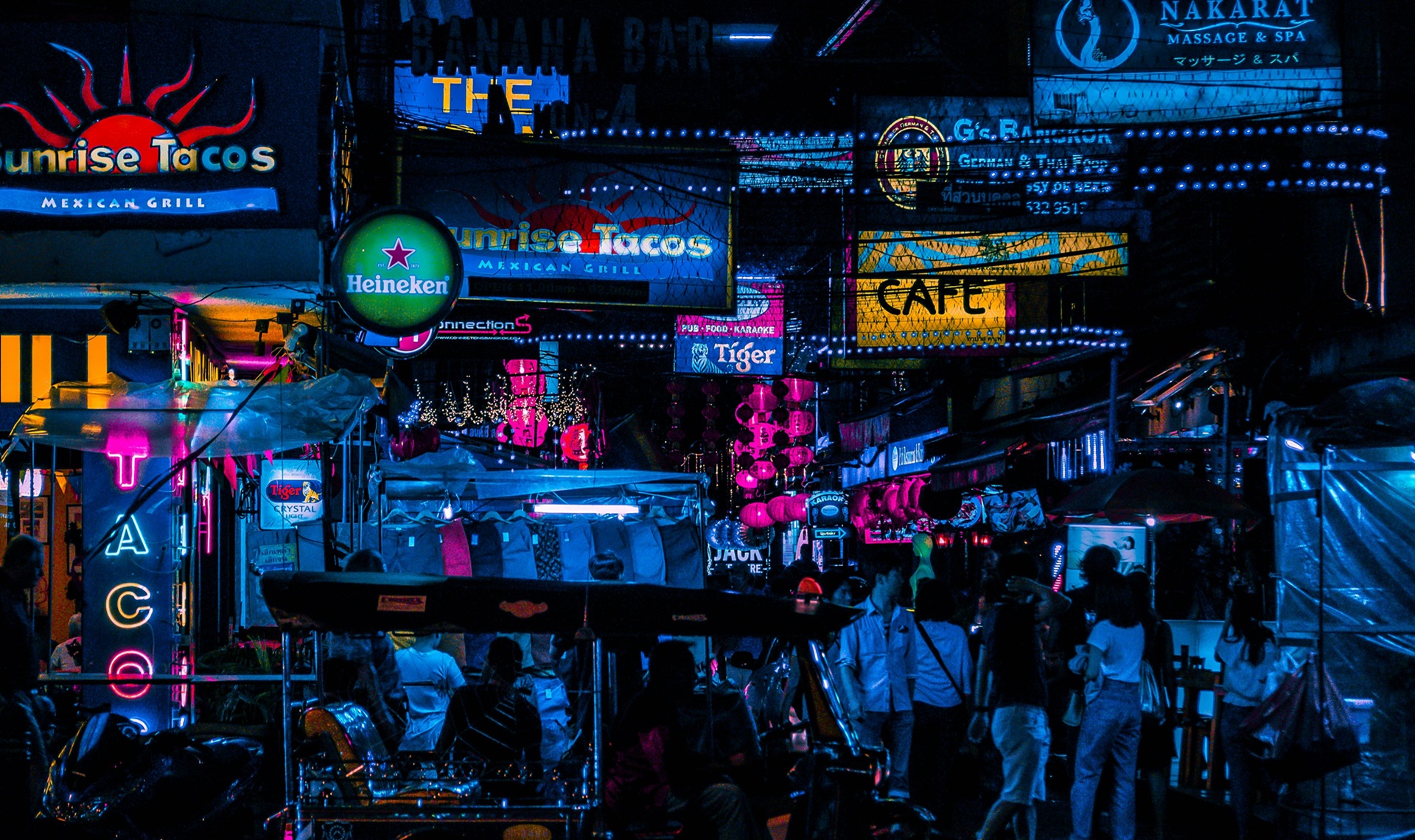 Bangkok di notte | Cosa Vedere a Bangkok | Waranont (Joe) on Unsplash | Viaggigiovani.it