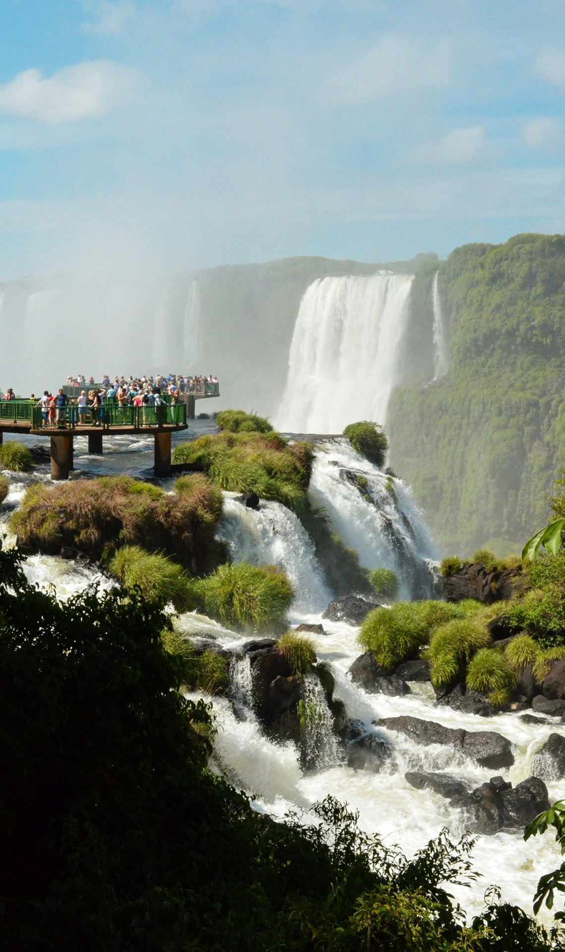 Passerella Cascate dell'Iguazú | Cascate Iguazú | Christhian Gruhn on Unsplash | Viaggigiovani.it