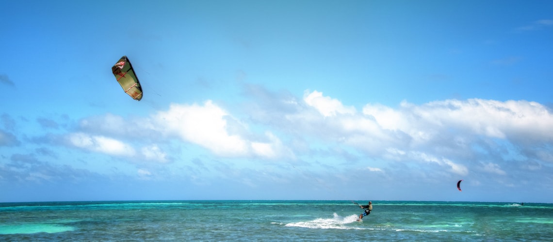 Kiteboarding Caye Caulker