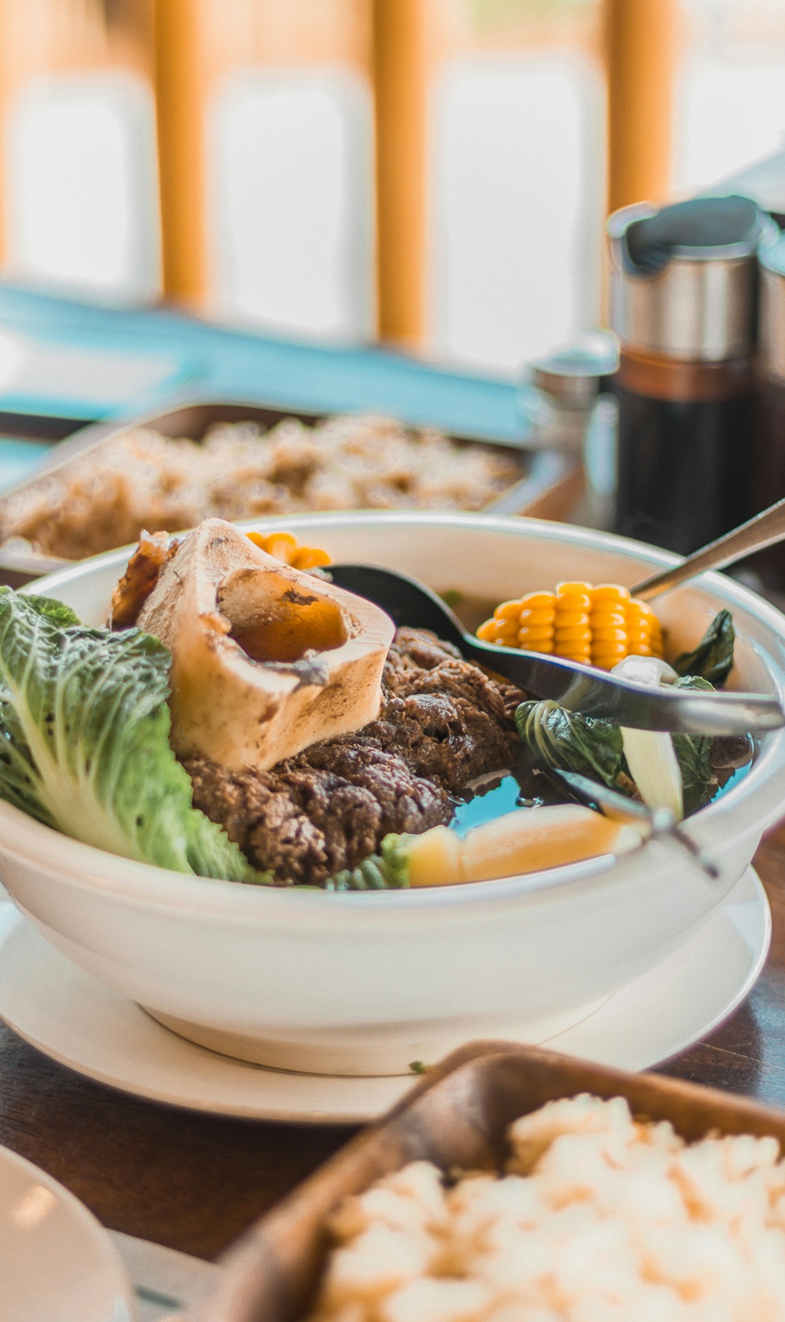 Cosa fare nelle Filippine? Mangiare! | John Matthew Flores on Unsplash | Viaggigiovani.it