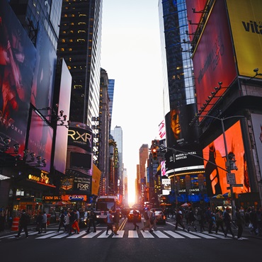 La frenesia di Times Square | Luca Bravo on Unsplash | Top 10 Usa