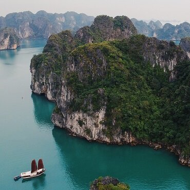 Bai Tu Long | Taylor Simpson on Unsplash | Top 3 Vietnam Solidale