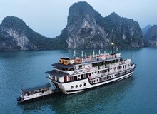 Nave di giunco Ha Long Bay